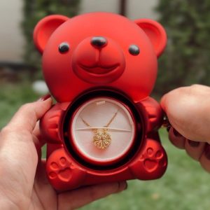 Clover kaklarota 2 in 1 un rotējoša lāča rotaslietu kaste | CLOVERIE_ROSBEAR